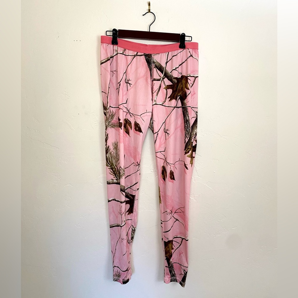 Realtree Pink Camo Large Women’s Base Layer Leggings with Nature Print